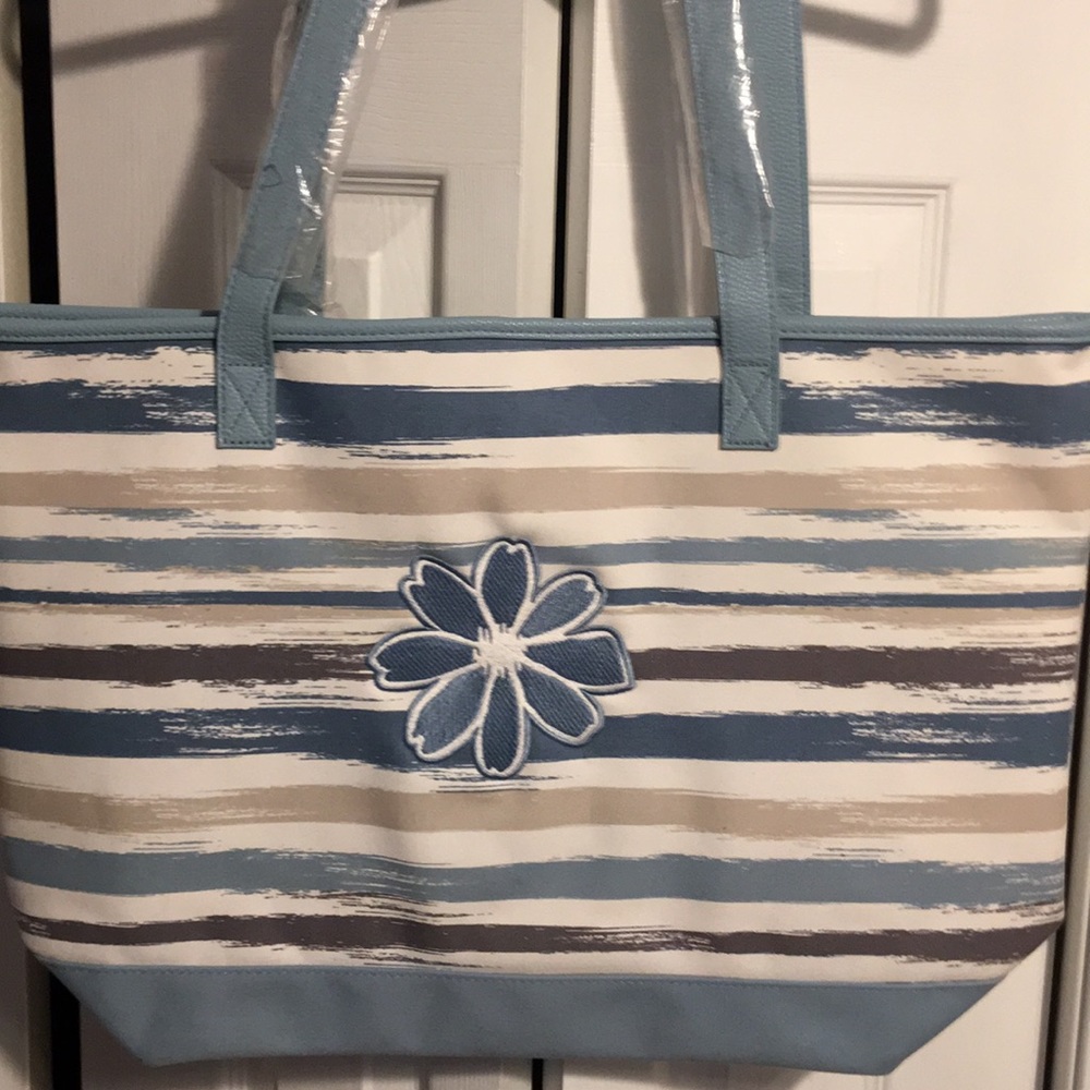 Thirty-one brush strokes beach bag. NEW.